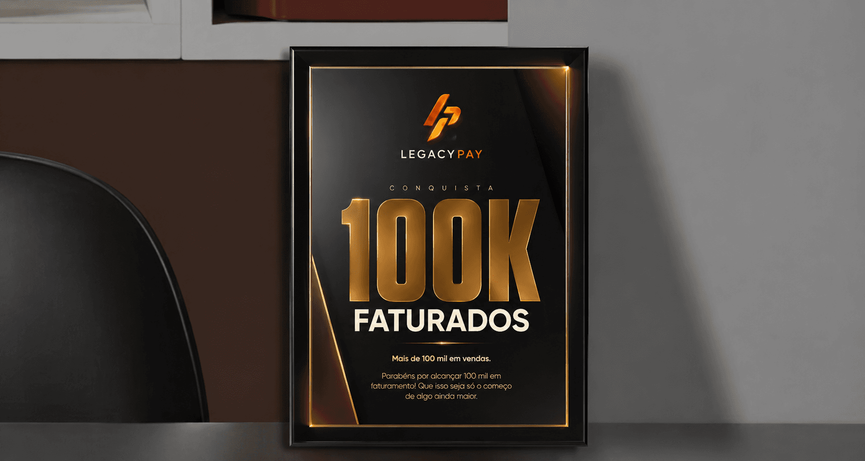 Placa 100K Faturados